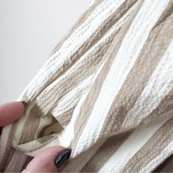 Everlane Seersucker Beige and White Striped Midi Dress - Picture 9 of 12